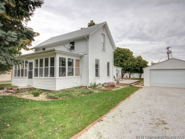 104 E Madison, Philo, IL 61864 photo 1