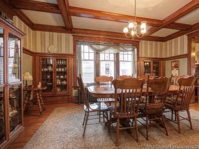 305 E Scott St, Tuscola, IL 61953 photo 5