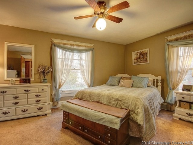 305 E Scott St, Tuscola, IL 61953 photo 7