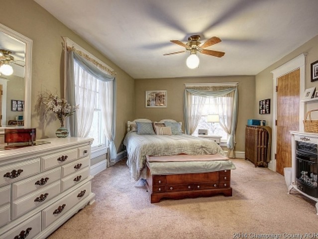 305 E Scott St, Tuscola, IL 61953 photo 8