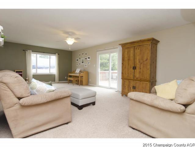 601 High Hill Rd, Philo, IL 61864 photo 3