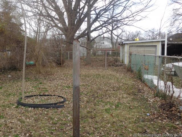 119 N Pine St, Centralia, IL 62801 photo 4