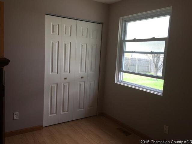 3208 York Dr, Champaign, IL 61822 photo 9