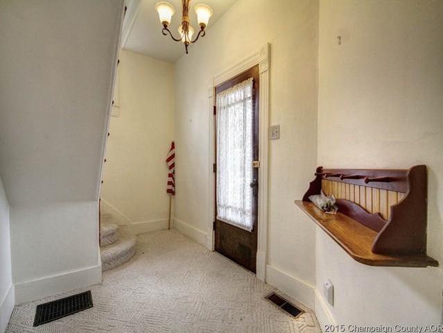 403 E Main St, Monticello, IL 61856 photo 4