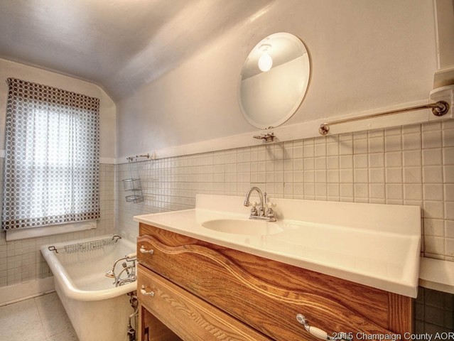 403 E Main St, Monticello, IL 61856 photo 18