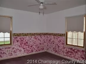 817 E Park St, Arthur, IL 61911 photo 9