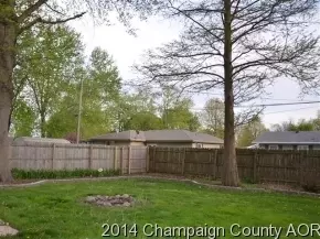 817 E Park St, Arthur, IL 61911 photo 13