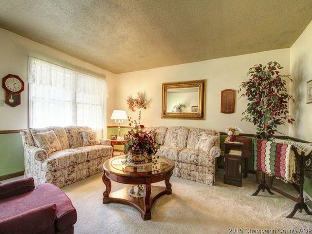 2004 Bittersweet Dr, Champaign, IL 61821 photo 5