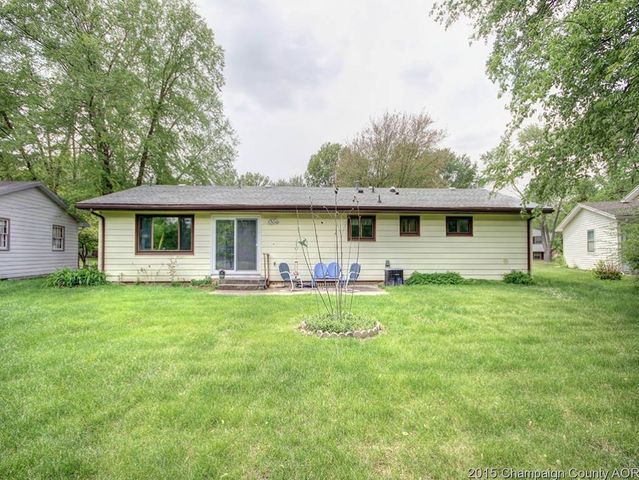 1808 S Crescent Dr, Champaign, IL 61821 photo 3