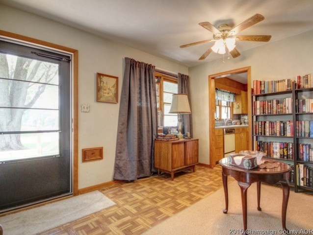 102 E River Rd, Tolono, IL 61880 photo 5