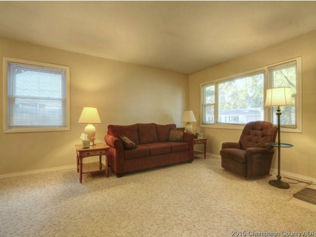 2010 Sangamon Dr, Champaign, IL 61821 photo 11