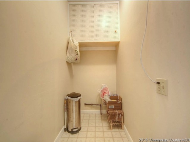 2010 Sangamon Dr, Champaign, IL 61821 photo 20
