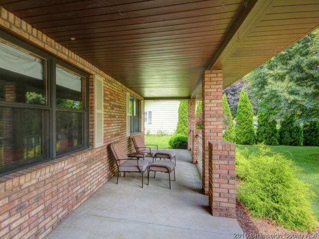 411 S Bryan St, Sidney, IL 61877 photo 3