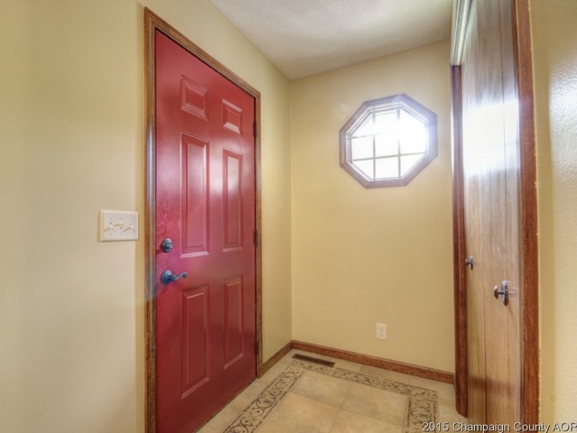 411 S Bryan St, Sidney, IL 61877 photo 8