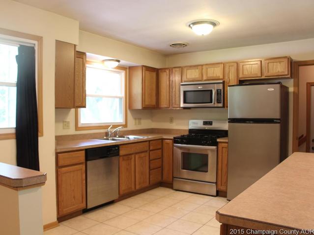1416 Rose Dr, Champaign, IL 61821 photo 4