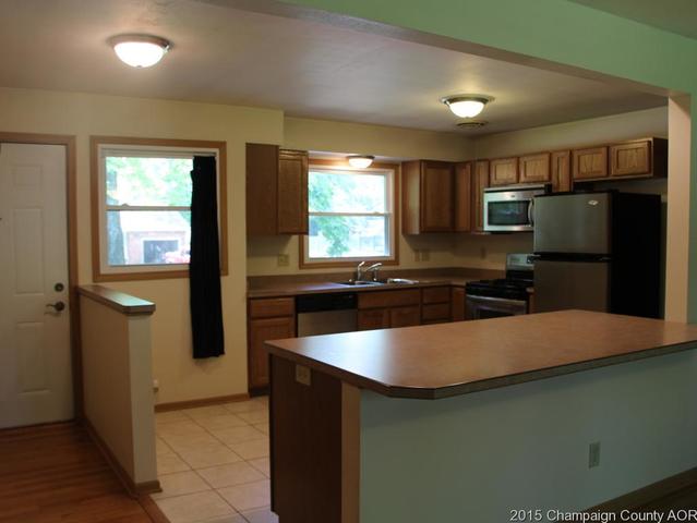 1416 Rose Dr, Champaign, IL 61821 photo 3