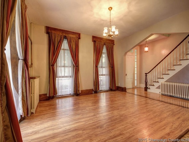 248 S Macon St, Bement, IL 61813 photo 5