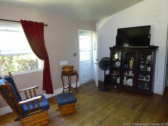 1401 Summit Rdg, Champaign, IL 61821 photo 2
