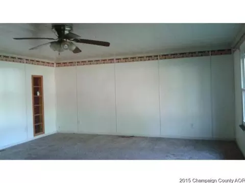 181 W Bond St, Bement, IL 61813 photo 7