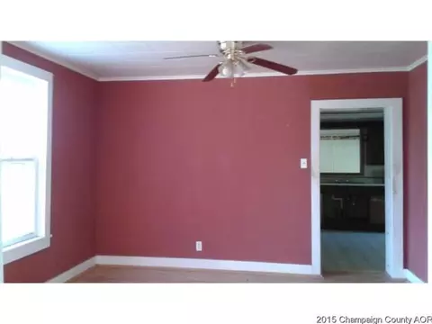 181 W Bond St, Bement, IL 61813 photo 4