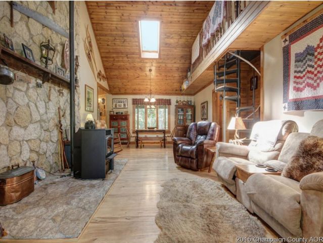 8128 E 2600 North Rd, Collison, IL 61831 photo 5