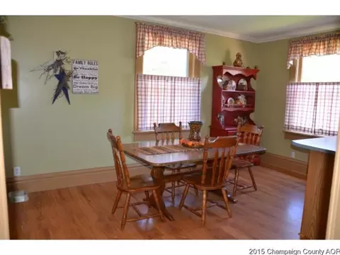 209 E Logan, Arthur, IL 61911 photo 4