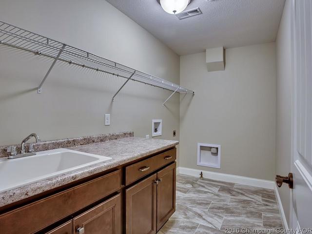2008 Max Run Dr, Champaign, IL 61822 photo 12