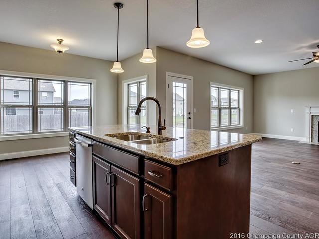 2008 Max Run Dr, Champaign, IL 61822 photo 8