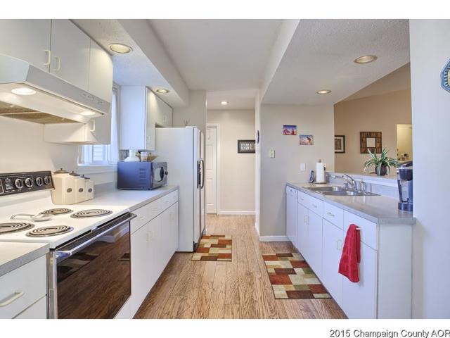3003 Timberline Dr, Champaign, IL 61822 photo 4