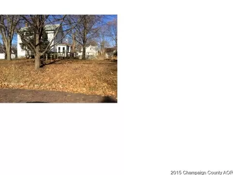 808 E Jefferson St, Bloomington, IL 61701 photo 2