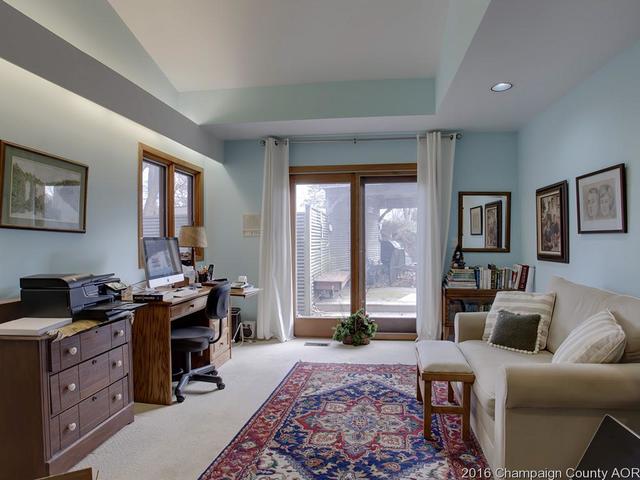 44 Greencroft Dr, Champaign, IL 61821 photo 17