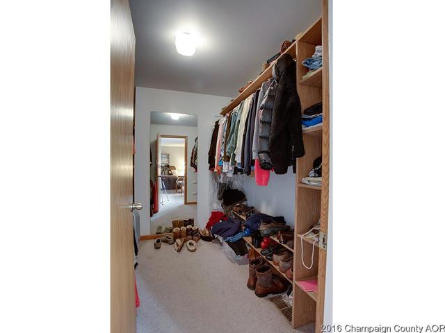 44 Greencroft Dr, Champaign, IL 61821 photo 13