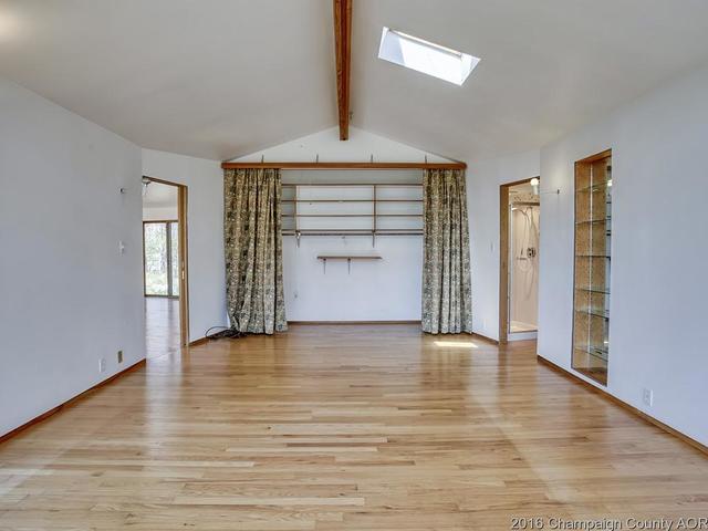 1054 Cr 2125 E, Sidney, IL 61877 photo 13