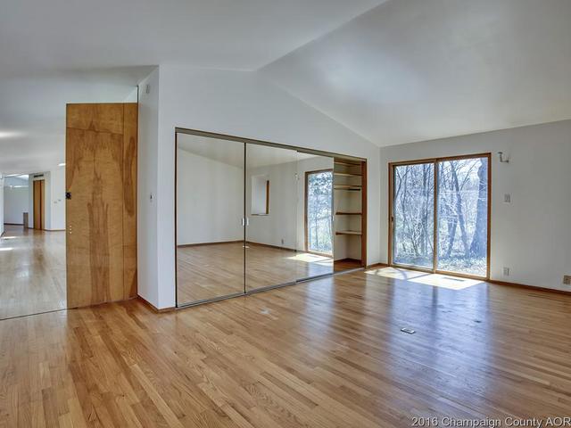 1054 Cr 2125 E, Sidney, IL 61877 photo 5