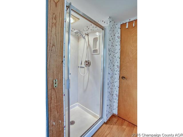 1054 Cr 2125 E, Sidney, IL 61877 photo 9