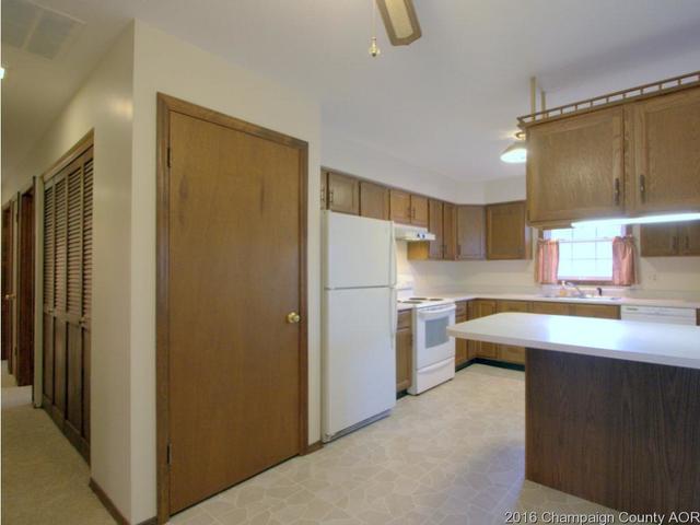 2317 Hackberry Ct, Champaign, IL 61821 photo 6