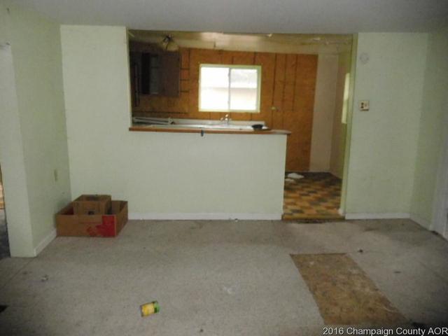 380 W William St, Bement, IL 61813 photo 3