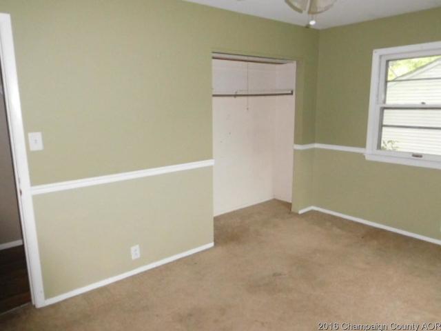 2307 Tamarack Dr, Champaign, IL 61821 photo 8