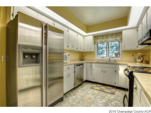 1908 Kenny Ave, Champaign, IL 61822 photo 2