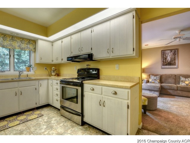 1908 Kenny Ave, Champaign, IL 61822 photo 3