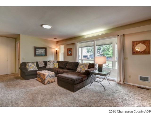 1908 Kenny Ave, Champaign, IL 61822 photo 9