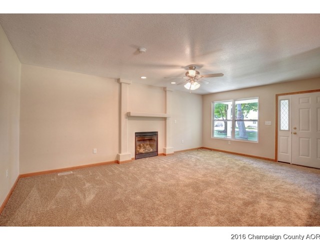 104 E Tyler, Philo, IL 61864 photo 3