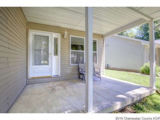 104 E Tyler, Philo, IL 61864 photo 2