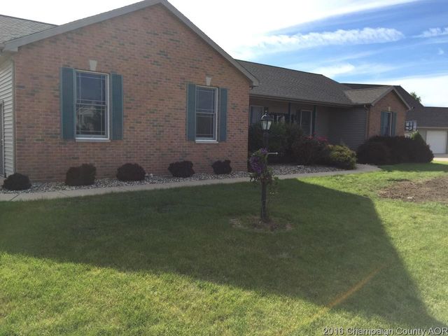 303 Emerald Ln, Philo, IL 61864 photo 1