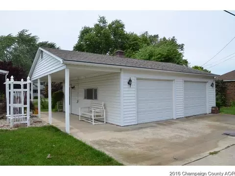 310 S Walnut, Arthur, IL 61911 photo 17