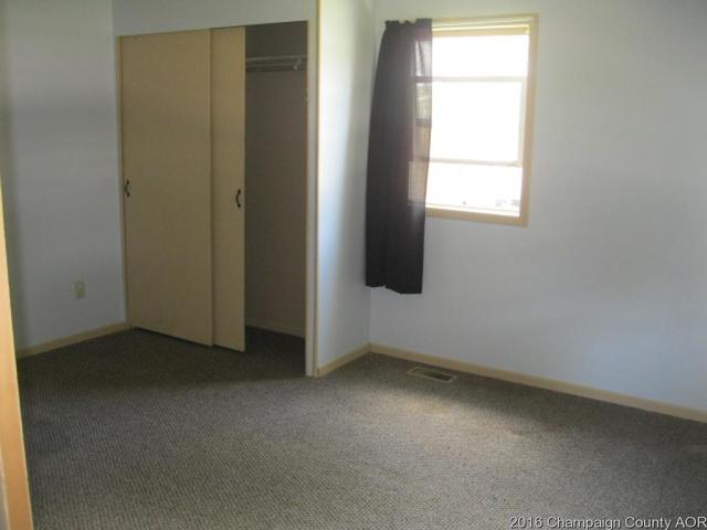 365 E Bowyer St, Bement, IL 61813 photo 4