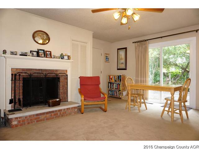 2106 Robert Dr, Champaign, IL 61821 photo 11