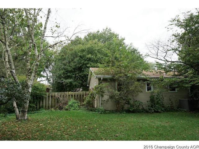 2106 Robert Dr, Champaign, IL 61821 photo 5