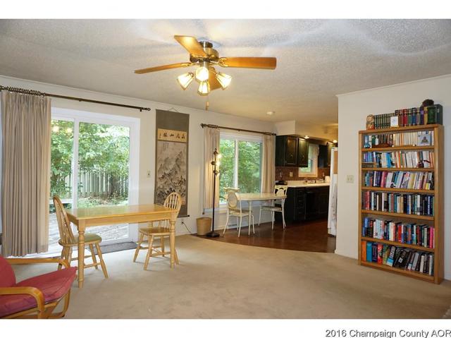 2106 Robert Dr, Champaign, IL 61821 photo 13