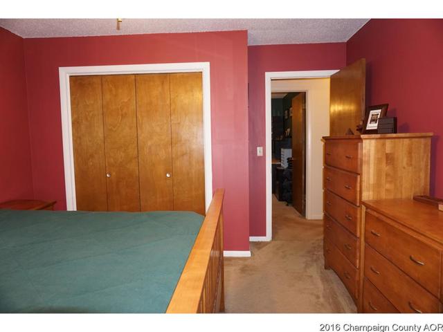 2106 Robert Dr, Champaign, IL 61821 photo 20